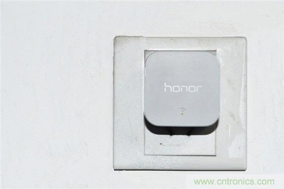 大House也能隨心連，榮耀WiFi穿牆寶評測