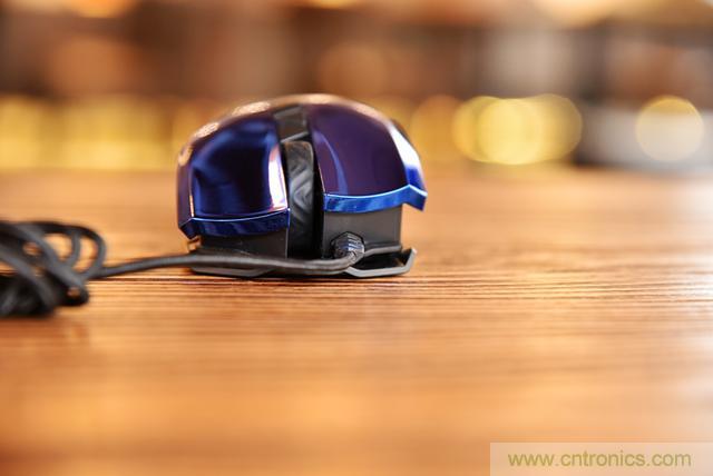 左手寫愛，右手寫他&mdash;&mdash;從此鍵盤鼠標不分家！