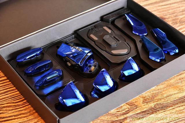 左手寫愛，右手寫他&mdash;&mdash;從此鍵盤鼠標不分家！