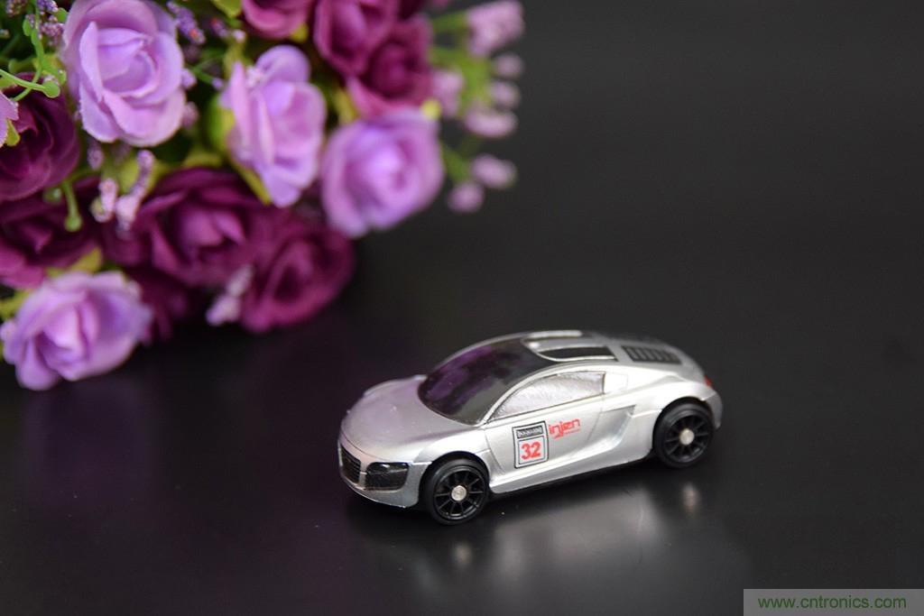 虛擬與現實相結合的飛車遊戲，讓你體驗速度與激情的碰撞！