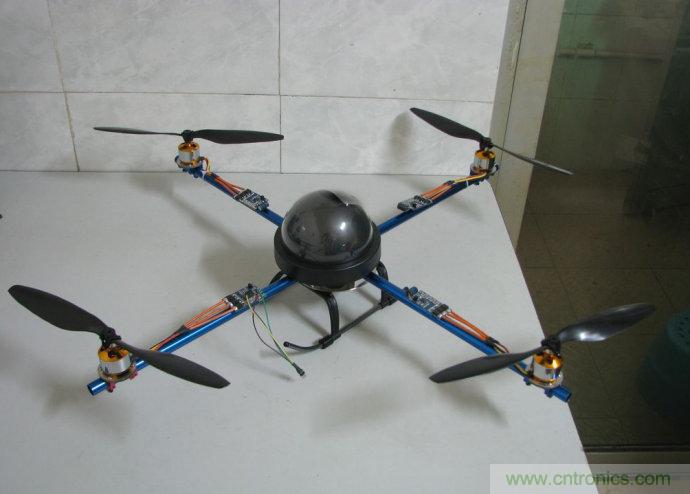 無人機 DIY 製作全過程，酷得不要不要的！