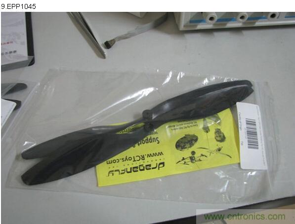 無人機 DIY 製作全過程，酷得不要不要的！