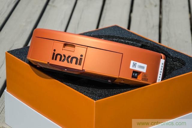 智能導航掃地機器人，以內更靠譜！