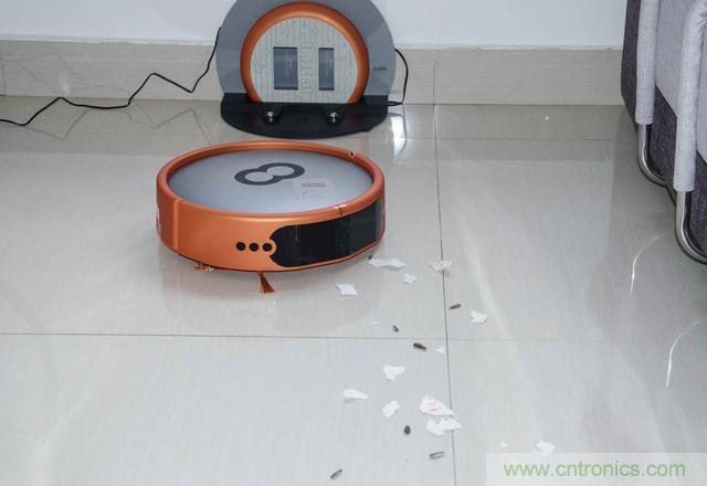 智能導航掃地機器人，以內更靠譜！