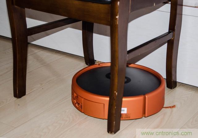 智能導航掃地機器人，以內更靠譜！