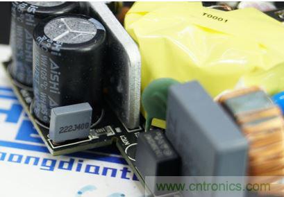 69元小米4口USB充電器詳細拆解，看完你也能DIY一個