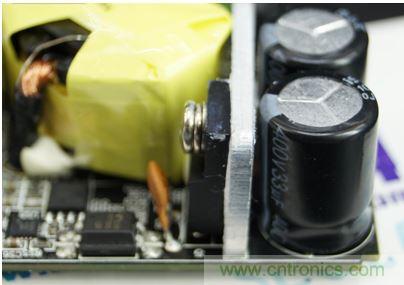 69元小米4口USB充電器詳細拆解，看完你也能DIY一個