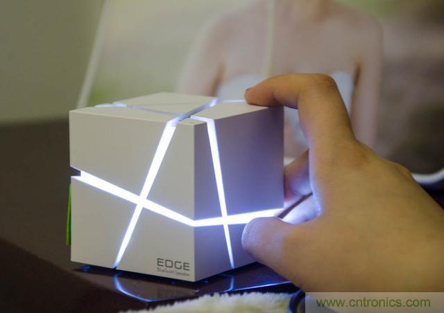 洛斐創意藍牙音箱，光與建築點綴生活