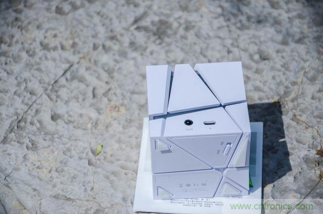 洛斐創意藍牙音箱，光與建築點綴生活