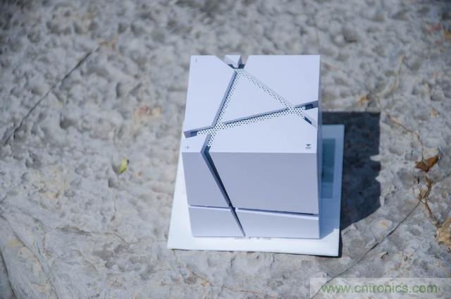 洛斐創意藍牙音箱，光與建築點綴生活