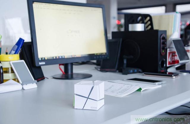 洛斐創意藍牙音箱，光與建築點綴生活