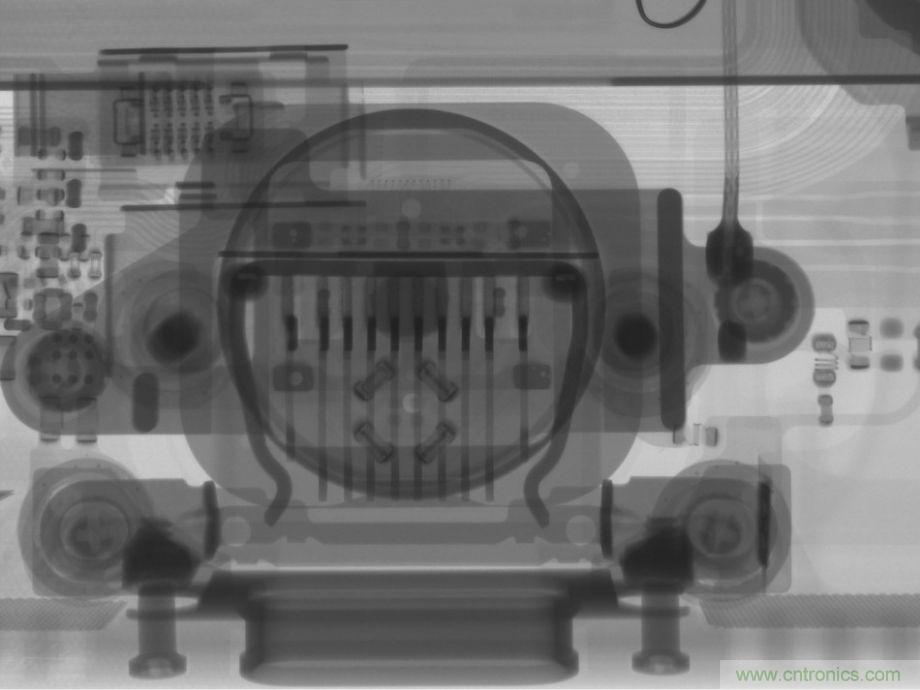 有什麼地方沒有變？iPhone SE真機拆解