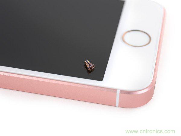 有什麼地方沒有變？iPhone SE真機拆解
