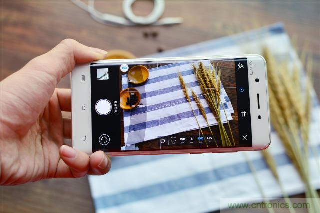 國產手機新標杆-vivo Xplay5全麵測評