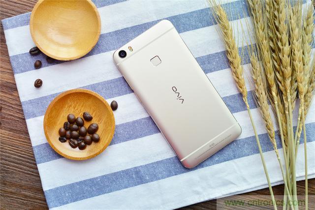 國產手機新標杆-vivo Xplay5全麵測評