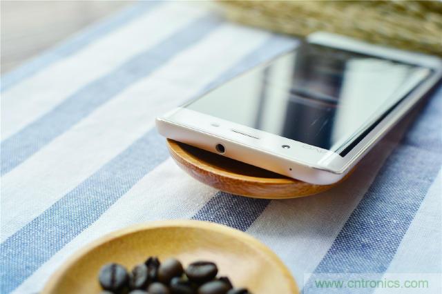 國產手機新標杆-vivo Xplay5全麵測評