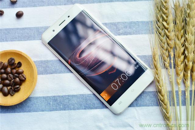 國產手機新標杆-vivo Xplay5全麵測評