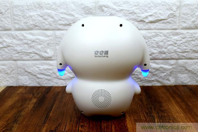 &ldquo;爸爸再不陪我，我就長大了&rdquo;&mdash;&mdash;小騰機器人