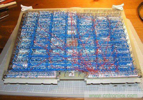 世界超強完美DIY 電子奇才五年全手工製作CPU