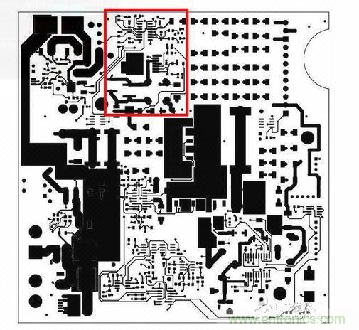 這是自動測試設備的PCB，因為事先了解過那顆SEPIC轉換器（以紅框標示），我的設計第一次就成功。