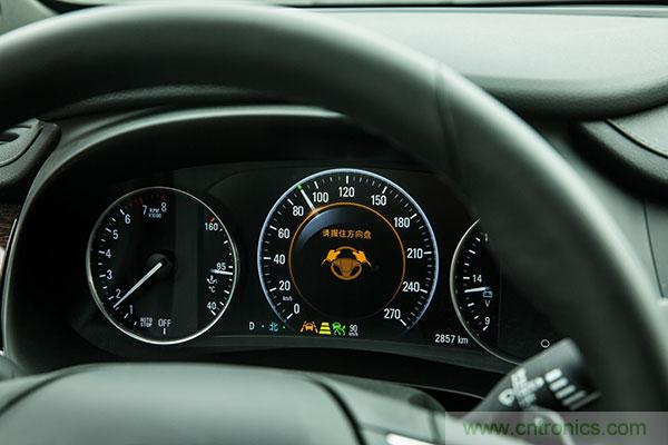 親測：從ADAS到自動駕駛，不同品牌上路表現對比