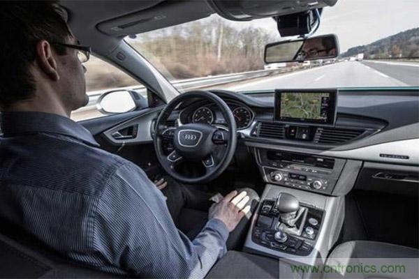 親測：從ADAS到自動駕駛，不同品牌上路表現對比