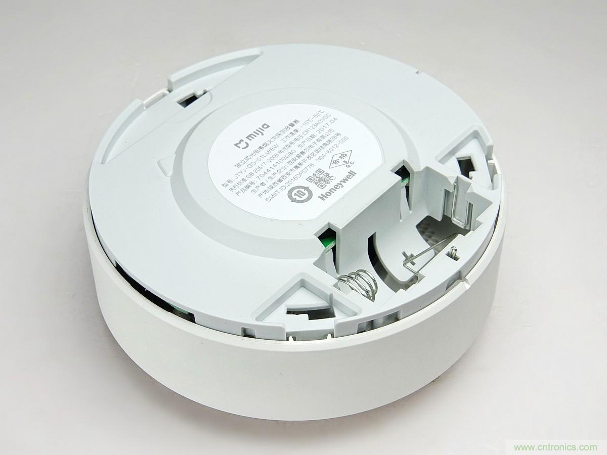 小米煙霧報警器拆解：一顆電池可用五年是如何做到的？