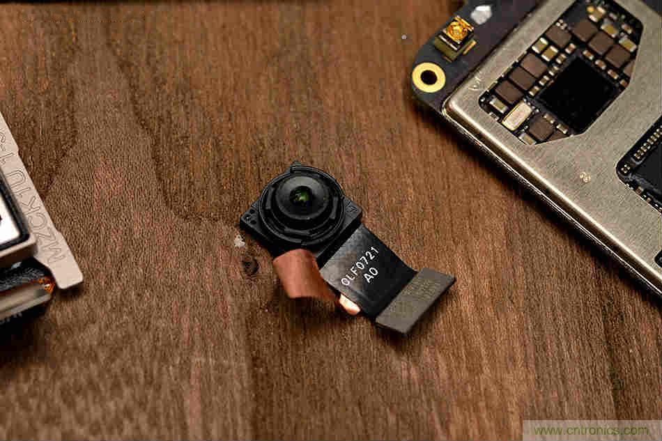 拆解魅族15 Plus：玩轉了新概念，但其工藝究竟如何？