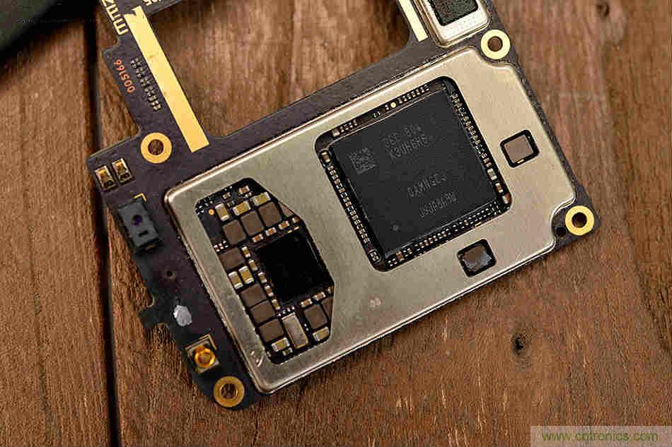 拆解魅族15 Plus：玩轉了新概念，但其工藝究竟如何？