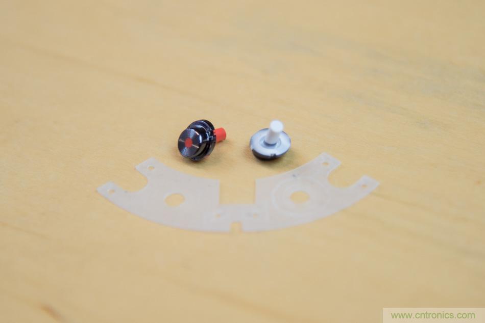 拆解戴森吹風機：近三千元的價格貴在哪？