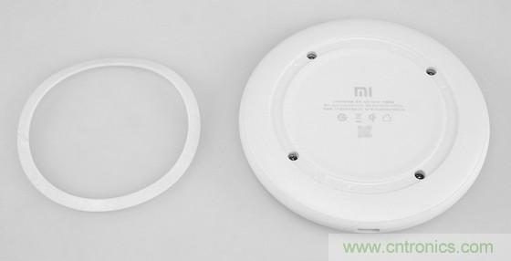拆解對比：係出同門，小米、紫米無線充電器的差別有多大？