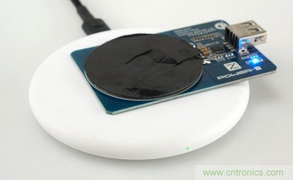 拆解對比：係出同門，小米、紫米無線充電器的差別有多大？