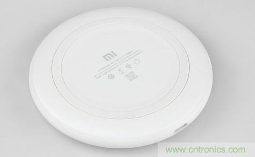 拆解對比：係出同門，小米、紫米無線充電器的差別有多大？