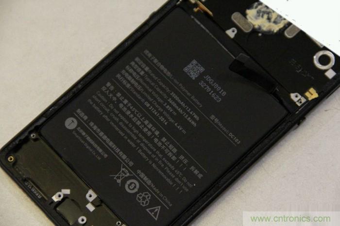 堅果R1拆解：內部設計究竟如何？