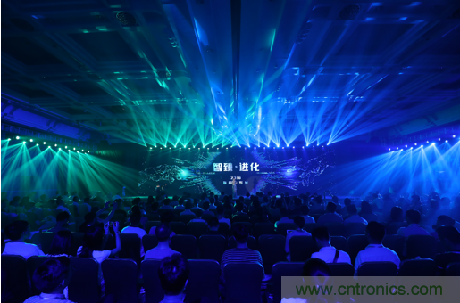 打破認知！ITOO EDGE 5革命性智能中控上市在即，智能引擎如何為住宅注入智能化動力