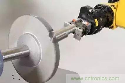 力傳感器在機器人哪些應用中，可以完爆視覺係統？