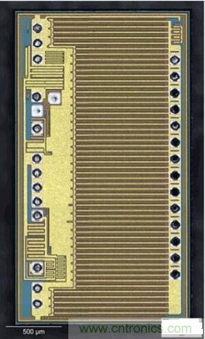 對比 SiC、GaN 和矽，哪種 AC 適配器性能最好？