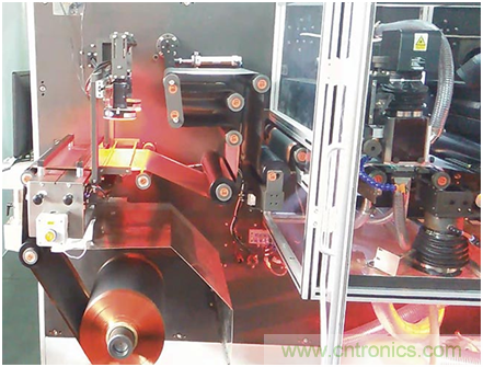 如何通過整合視覺係統方案來提高自動化生產線效率？