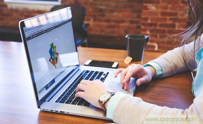 打卡&ldquo;未來工作&rdquo;，VDI存儲當然是全閃存