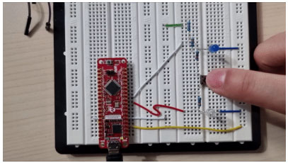 使用引腳複用減少8位單片機的引腳使用