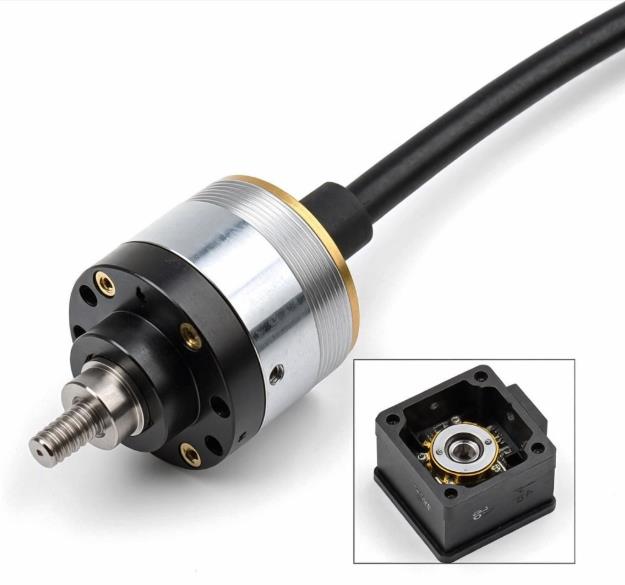 空間感知雙雄對決：位移的微米級追蹤 vs 陀螺的毫弧度角速度比拚